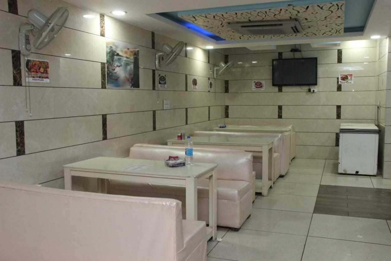 Hotel O Food Plaza Zirakpur Zewnętrze zdjęcie